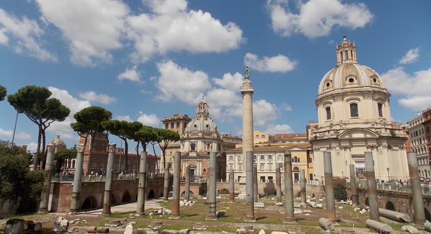 Foro di Traiano: The Intersection of Ancient Rome's Glory and Modernity