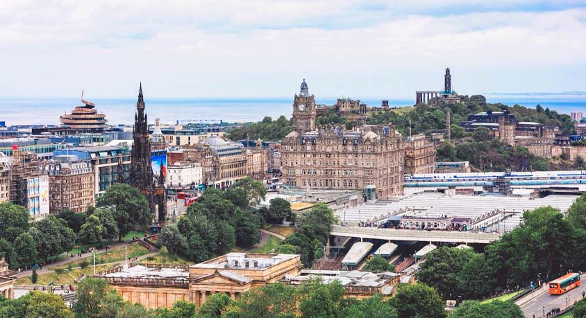 Edinburgh Castle: A historical journey through time and space