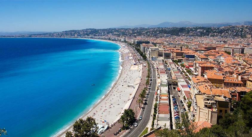 A Stroll Through Promenade des Anglais in Nice