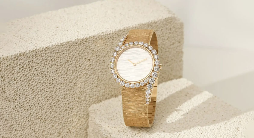 The Wrist Accessory That Turns Every Hour Into a Colorful Pause