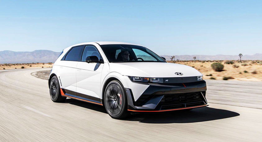 The Hyundai Ioniq 5 N Is A 641-HP Electric Hot Hatch. Your Ears Won&rsquo;t Believe It.