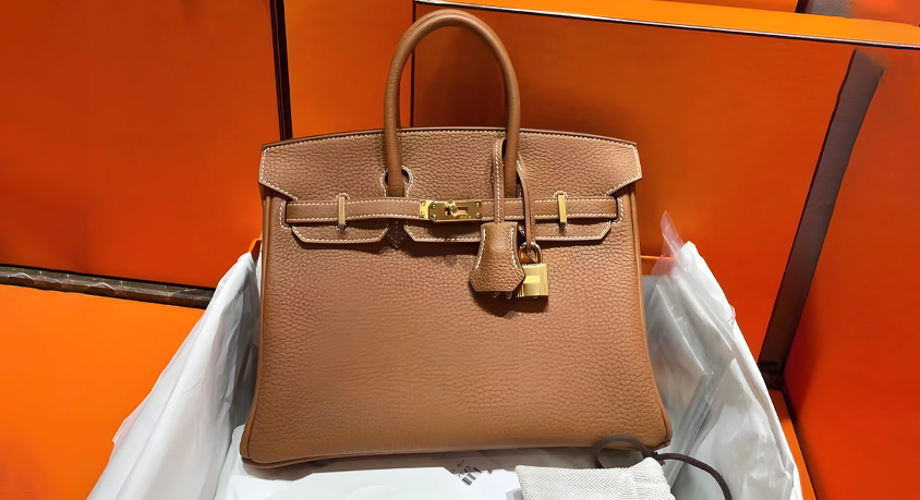 Silent Geometry: The Sculptural Discipline of the Hermès Birkin
